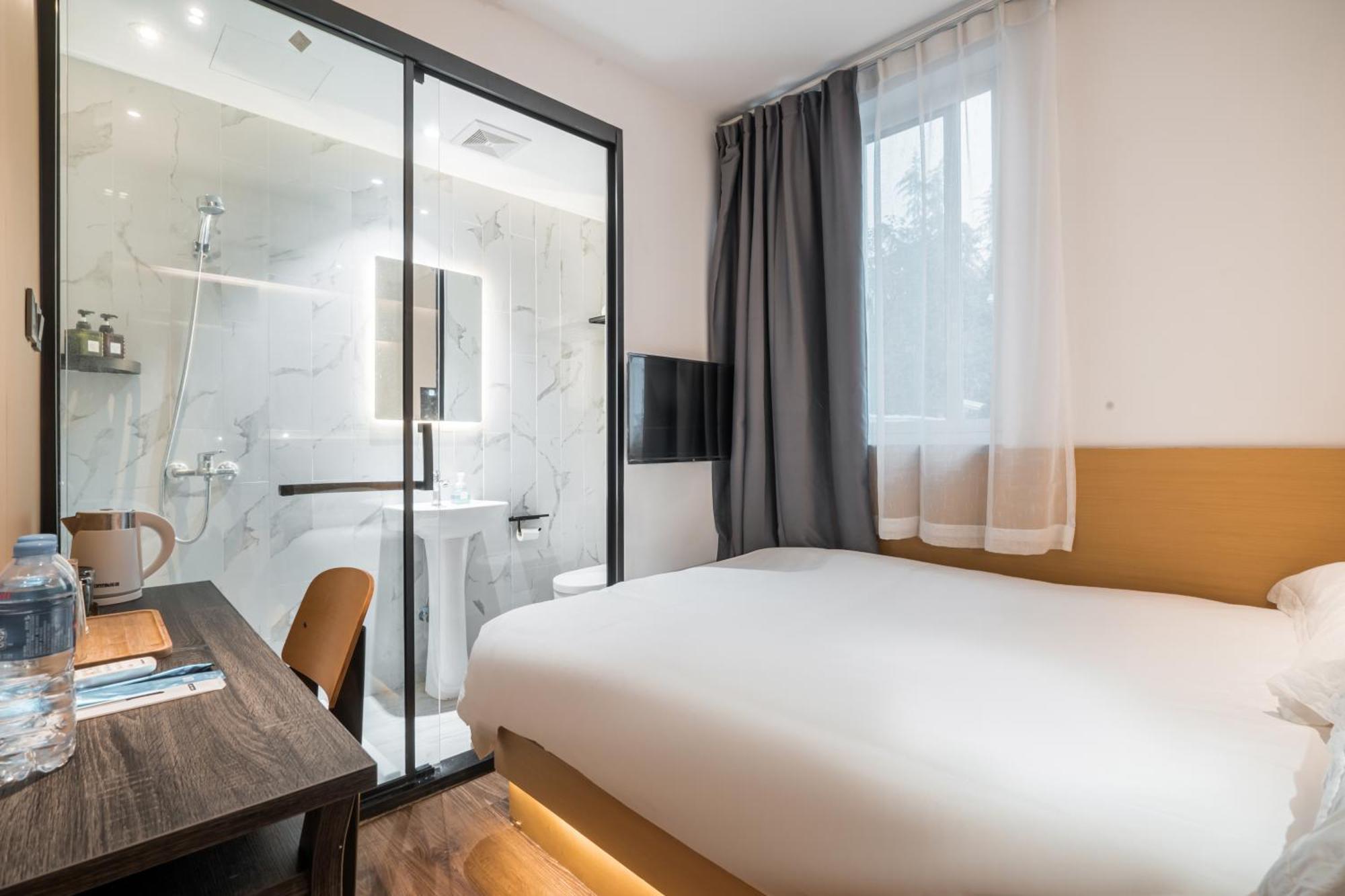 Joy Hongqiao Airport&Railway Hotel Xangai Exterior foto